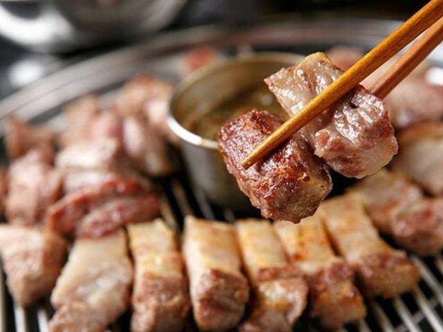 고기 자주 먹는 사람이 조심해야 할 생존율 10%의 <strong>암</strong>