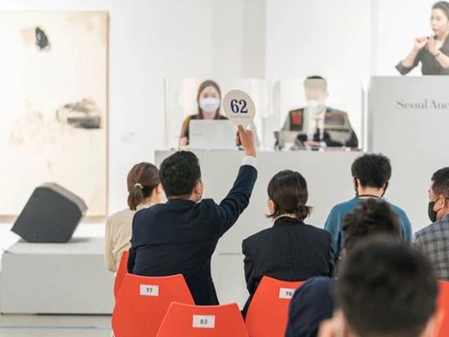 김창열 1488%, 이우환 807%…주식 뺨치는 미술품 투자 수익률