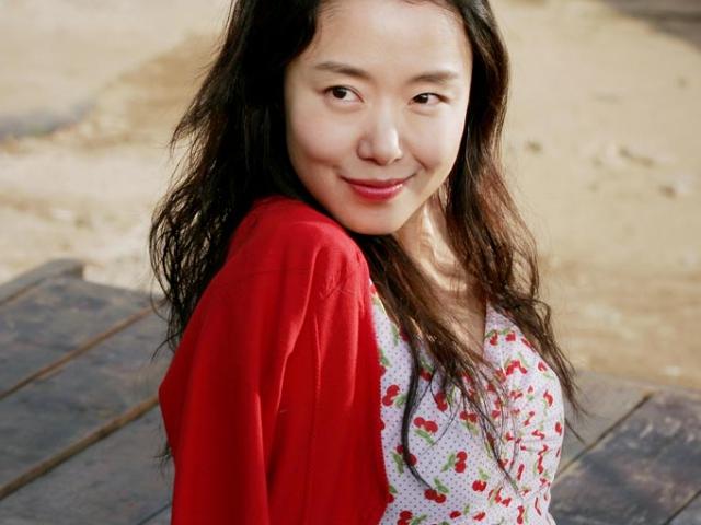 이번엔 당차고 정의로운 장관! 독보적 아우라 뽐내는 '칸의 황제' 전도연 필모그래피