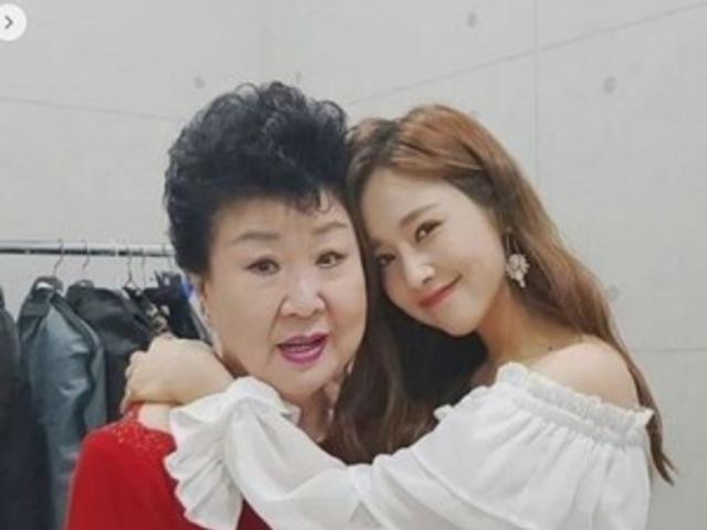 “밥 대신 3잔 마시고 <strong>아침</strong> 시작해요”