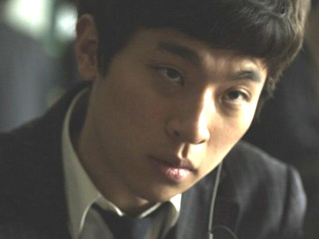 엄마 없다고 날 비웃은 친구, 때리고 심부름도 시켰다…잘못인가