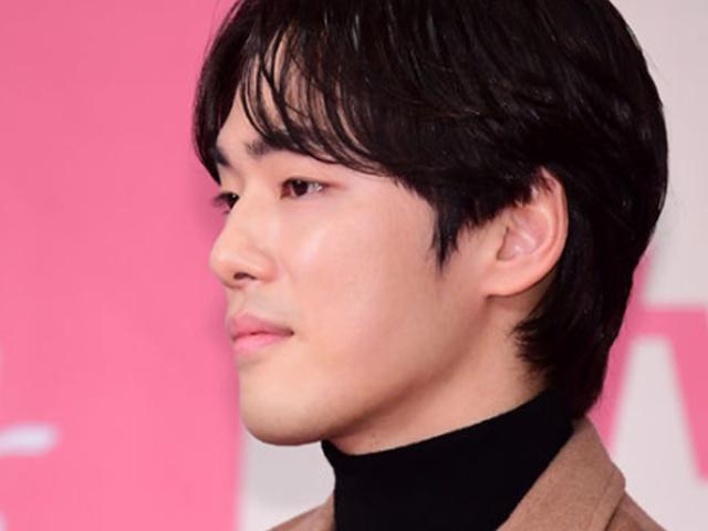 <strong>김정현</strong>, '가스라이팅 논란' 후 복귀작 '꼭두의 계절'...<strong>김정현</strong>의 계절 만들까