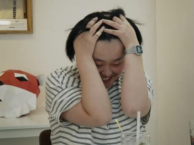 오빠 왜 그랬어요? 궁금증 참지 못 한 '성덕'은 카메라를 들었다