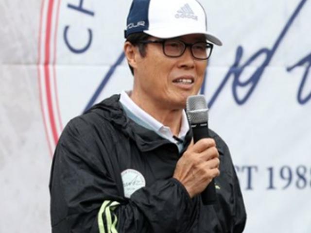 '운영중단' 차범근축구교실, 용산서 새출발…<strong>정몽규</strong> 도움