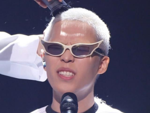 <strong>이찬혁</strong> ‘에러’ 퍼포먼스를 이해 않으려는 낡은 권위의식, 그게 '에러'