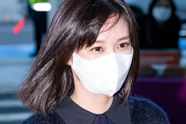 <strong>팬미팅</strong> 때문에 출국하게 된 여배우, ‘이태원 참사’에 이런 행동 보였다