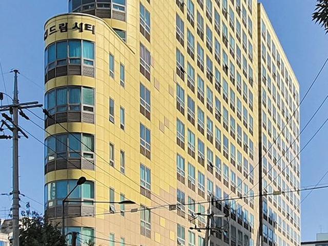 폭 1.4m의 ‘얇디 얇은 집’은 어떻게 태어났나