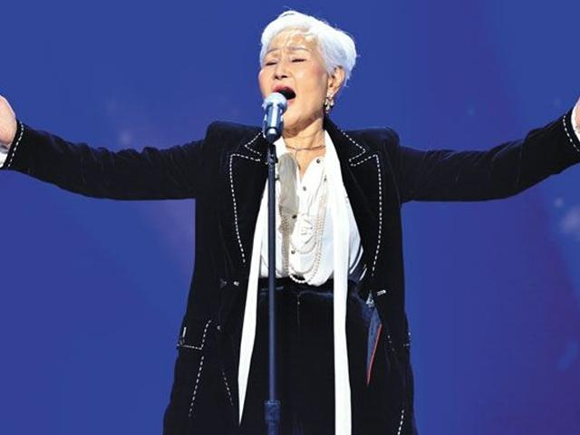 깜짝 컴백 패티김 “<strong>신혼여행</strong> 대신 파병 장병 위문, 공연 인생 최고 선택”