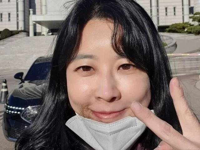 겁도 없이 이재용 삼성 회장에게 계란 던진 여배우 정체