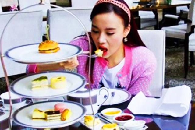 “취업 못했지만 이거는 꼭…” 요즘 20대들의 심각한 <strong>소비</strong> 습관 살펴보니