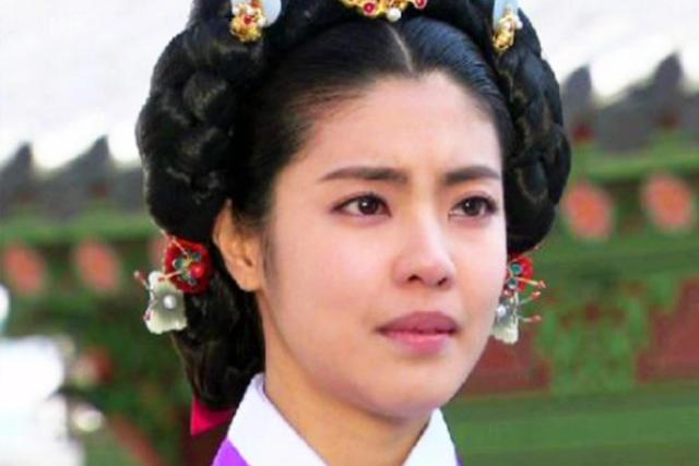 사극 촬영 의상 그대로 <strong>시험</strong> 봤다던 중앙대 수석 졸업생, 이렇게 자랐습니다