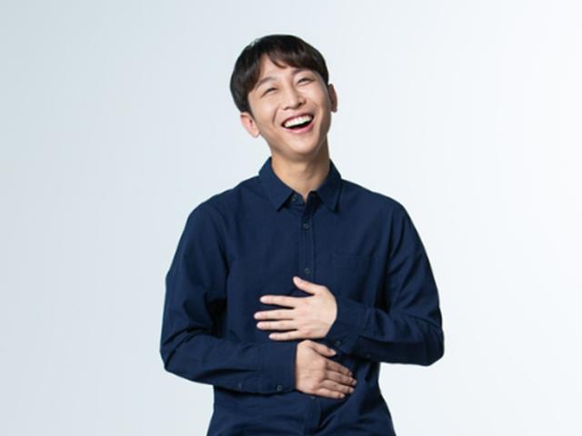 앞이 보이지 않게 된 청년이 50만 유튜버로···그가 말하는 행복의 비결은