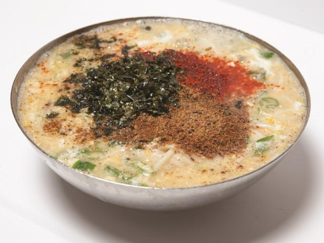 하루 세 끼로는 부족해, <strong>전주</strong> 맛집 기행