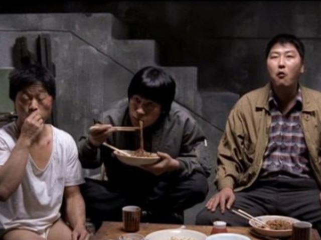이재명도 먹은 곰탕..검찰은 국밥만 주나요?