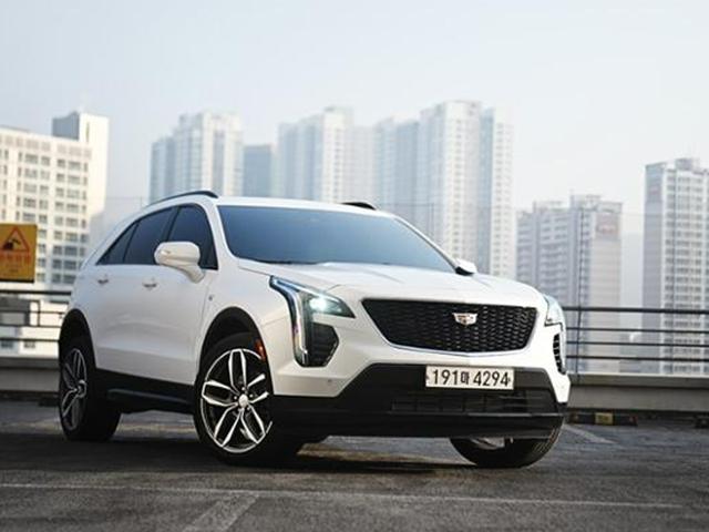 추천할 수 없는 동급 최고의 SUV – 캐딜락 XT4
