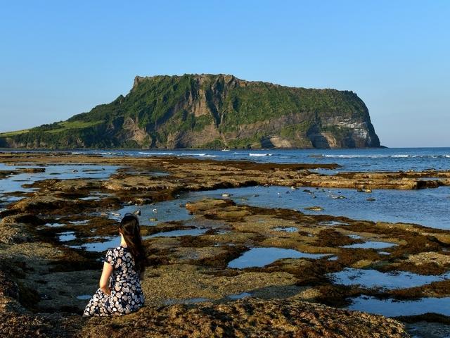 성산일출봉 ‘뷰맛집’ 광치기해변 가보셨나요 [최현태 기자의 여행홀릭]