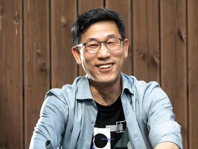 <strong>진중권</strong> “이쪽도 씹고 저쪽도 씹고 고독했다, 그래도 생계형 찬양은 안해”