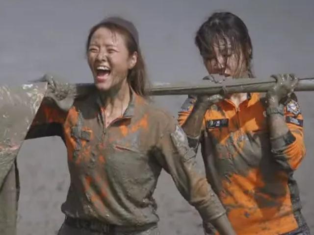 ‘강함’은 남성의 전유물이 아니며, 여성에게 <strong>은폐</strong>의 대상도 아니다