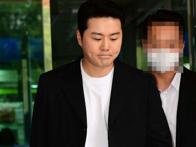 "또 자숙이야?" '<strong>음주운전</strong>→마약' 범죄 저지르고도…슬그머니 활동하는 연예인들