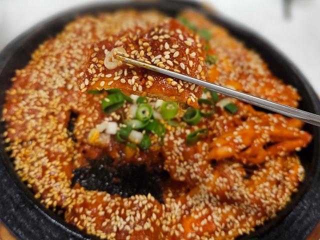 정갈한 반찬, 깊은 맛 내는 황태… 냄새부터 인상 깊네