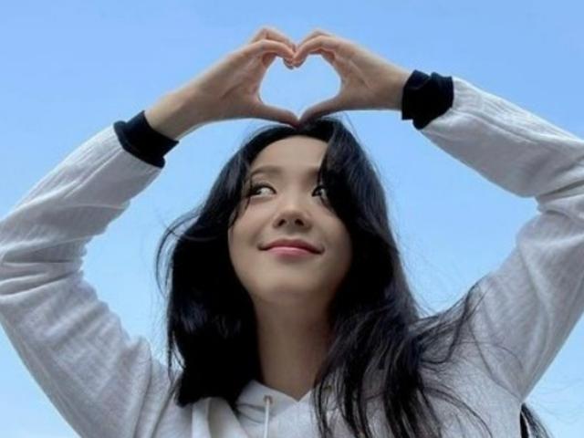 “<strong>지수</strong> 안보현 열애 인정” 공식 커플 된 두 사람의 몰랐던 과거