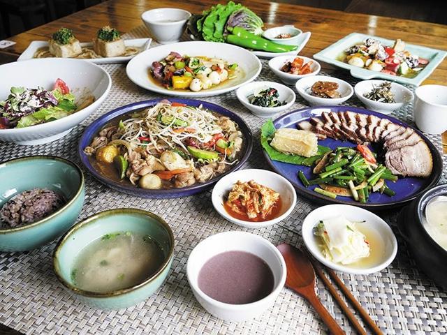 <strong>제철 음식</strong>에 담긴 제철 마음, 밥 짓는 농부 과학자 이동현