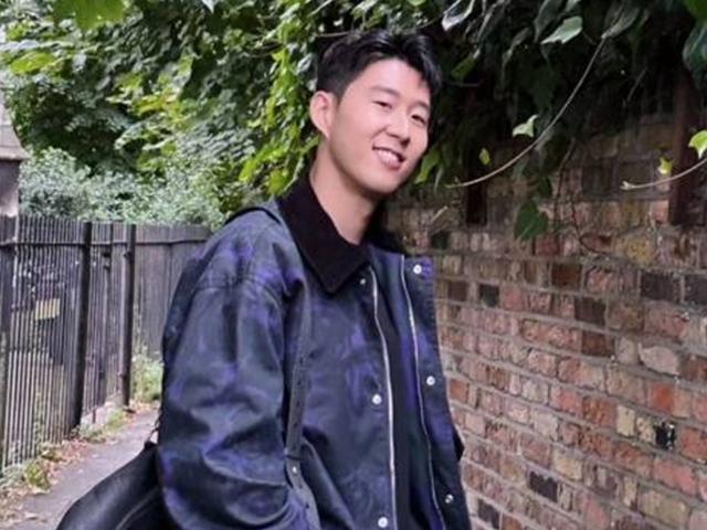 "애들아 드록바가 내 유니폼 받았다.." 현재 토트넘 SNS에 박제되어 난리난 13년전 손흥민이 쓴 글