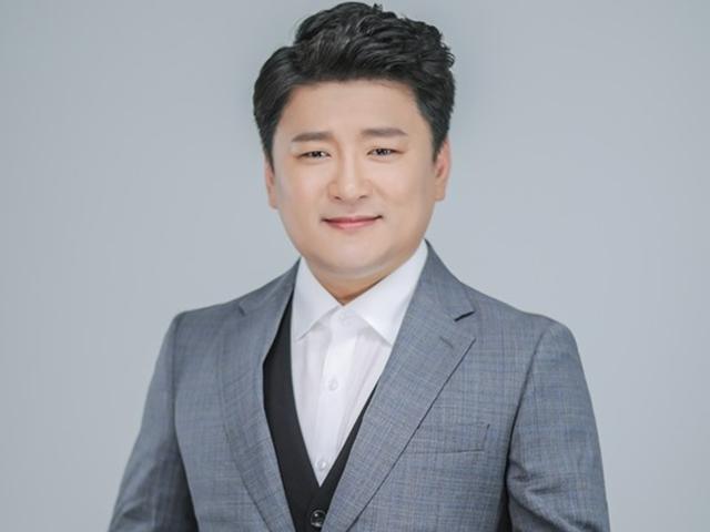 "전처 이름·나이·<strong>학벌</strong>·재산 모두 거짓"가수 현진우 이혼사유 공개