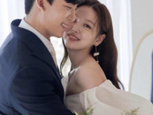"울 언니가 세상에서 제일 예뻐" <strong>김유정</strong> 친언니 배우 김연정 웨딩화보 공개..첫 데뷔작 재조명 된 이유