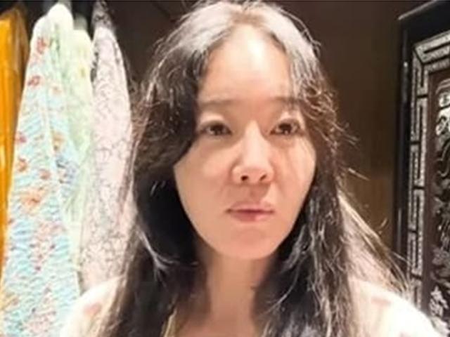 "일상 속에서 할 수 있어.." 배우 엄지원이 2주 만에 효과본 '몸매 관리 <strong>꿀</strong><strong>팁</strong>' 놀라운 방법