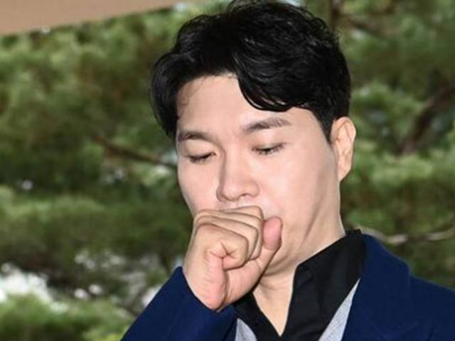 "금액 매우 작아"…박수홍 친형, '61억 <strong>횡령</strong> 혐의' 일부 인정
