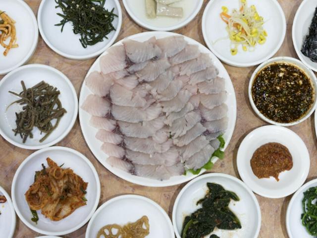 ‘만원 백반’ 푸짐 한상…맛과 멋이 어우러진 따뜻한 남쪽 나라 [ESC]