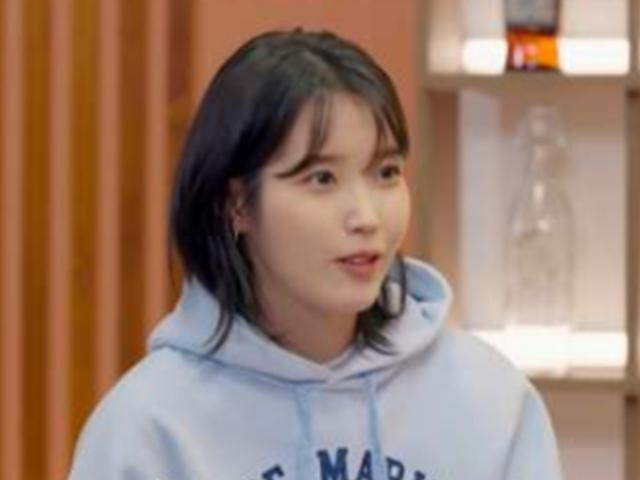 "팬들 나가도 계속 노래 부른다.." 아이유가 팬들 이탈해도 콘서트에서 계속 '무한 앙코르'하는 이유