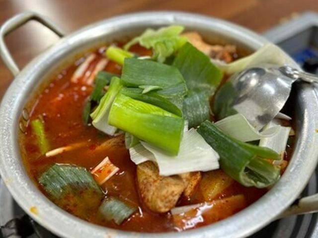 닭볶음탕도 혼밥 가능…'무교통닭도리탕'