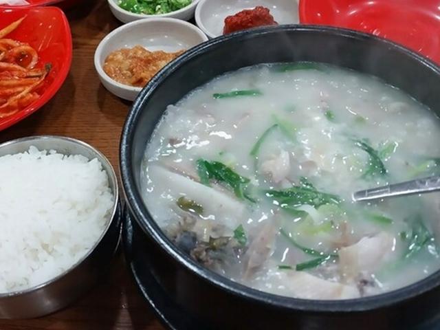 진한 국물 맛 쫄깃한 고기 한 점, 병방시장 '토부리병천<strong>순대</strong>'