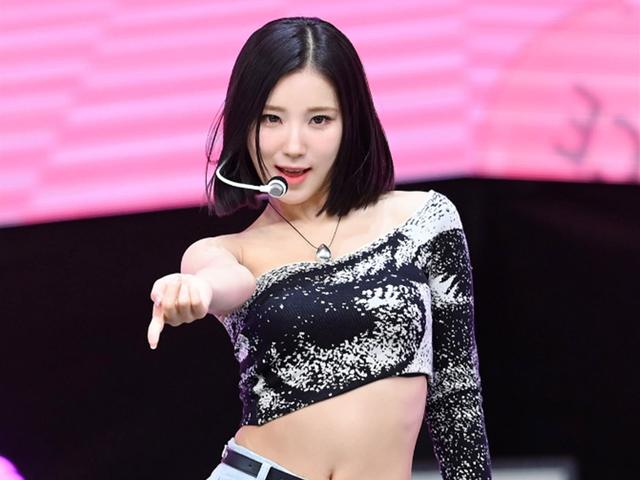 <strong>앨리스</strong> <strong>소희</strong>, 15살 연상 사업가와 결혼·연예계 은퇴