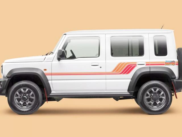 "나오기만 하면 다 팔려요"..90년대 감성 물씬 의문의 SUV, 네티즌 호평 '만발'
