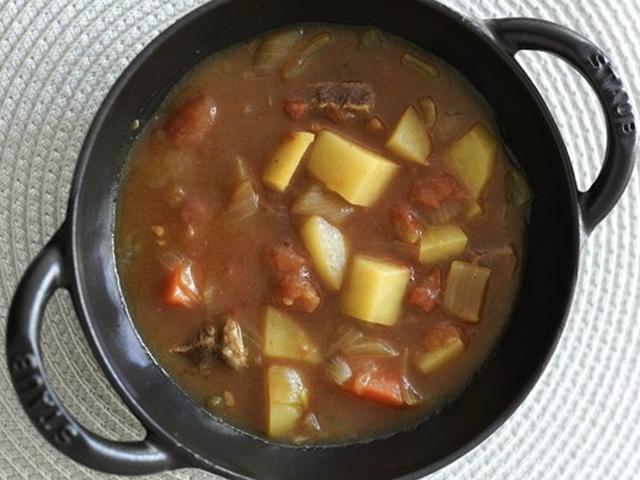 한번 맛보면 손뼉 치게 만드는 <strong>카레</strong> 맛의 비결은