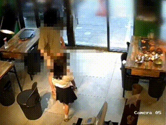 "부부가 눈빛 교환하더니 도망"..어린 딸 데려와 삼겹살 7만원어치 먹튀 [영상]