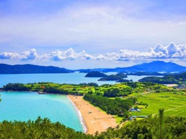 “유명해지지 않았으면 좋겠어요” 프라이빗하게 시원한 여름을 즐길 수 있는 국내 숨은 명소