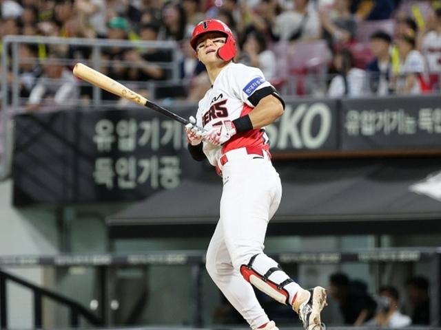“너 <strong>보는</strong> <strong>재미로</strong> 산다”...‘해태팬’까지 소환한 아기호랑이 전무후무 기록 세웠다