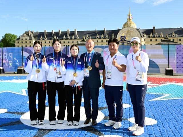 “정의선 회장님, <strong>축협</strong>도 맡아 주세요” 양궁 10연패 신화에 축구팬 부러움 폭발