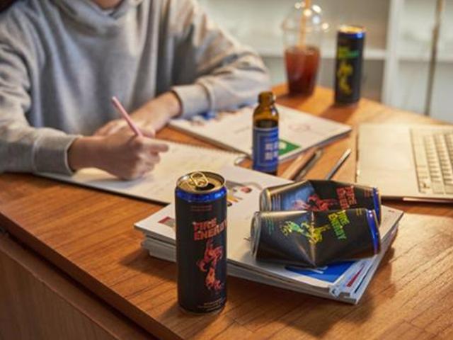 죽은 사람 있는데도...'에너지 드링크' 107조 원어치 마시는 <strong>인류</strong>