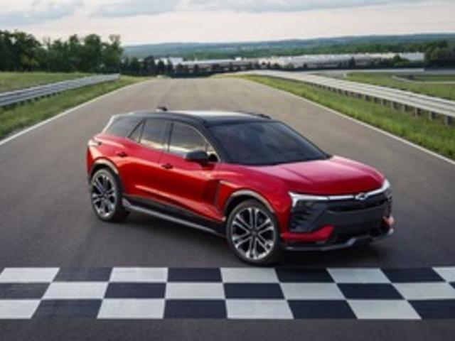 제로백 3.4초, 쉐보레가 새롭게 공개한 고성능 <strong>전기</strong> <strong>SUV</strong> '블레이저 EV SS'