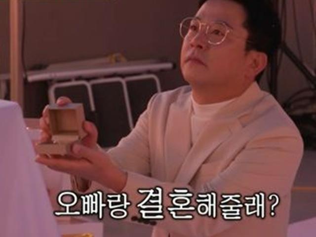 <strong>김준호</strong>♥김지민, 눈물의 프러포즈 대성공..“오랫동안 사랑하자” (‘미우새’)