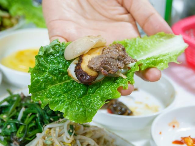 장흥삼합은 보통 ‘삼합’과 다르다?..<strong>굴</strong>도 쫄깃한 소등섬