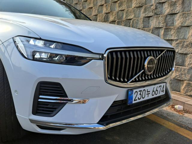 허세 아닌 실속을 원한다면, <strong>볼보</strong> XC60 PHEV