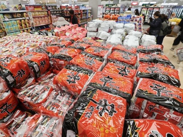 신라면·새우깡도 결국 가격 인상…농심, 17종 판매가 7.2% 올려