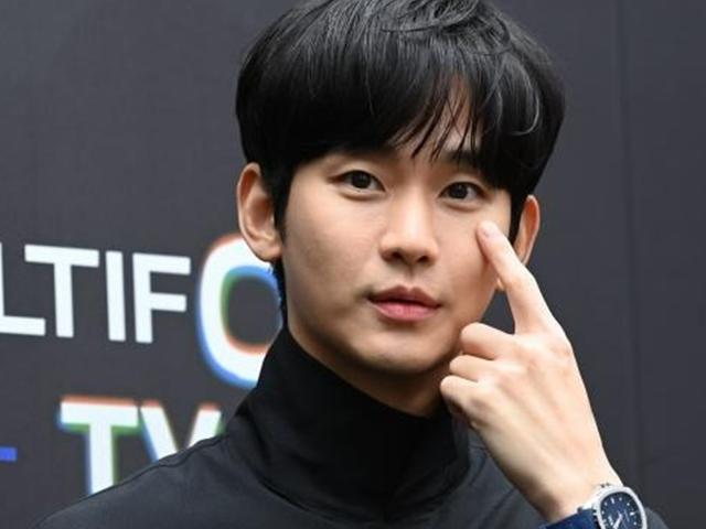 김수현, 대만 <strong>팬미팅</strong> 5일 전 <strong>취소</strong>…위약금 13억 추정