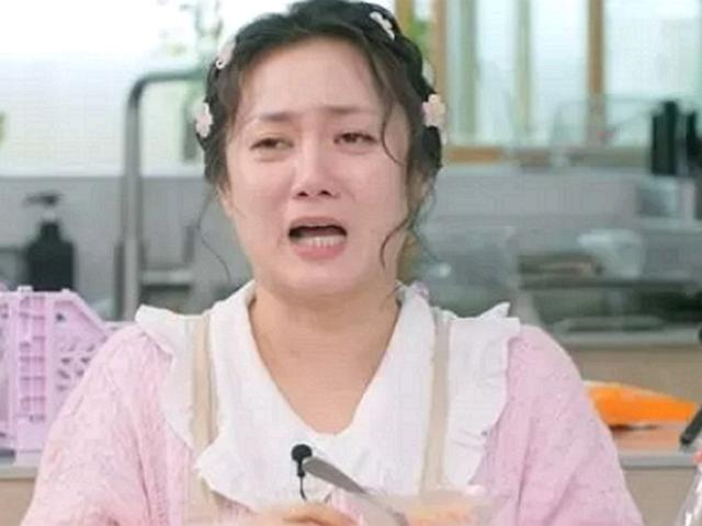 <strong>박나래</strong> ‘55억집’ 턴 사람, 지인이었나... 경찰 “외부 침입 흔적 없어”